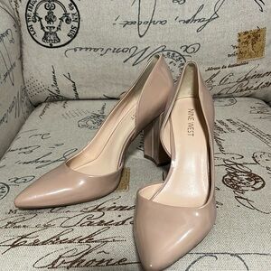 *WORN ONCE* Nine West Nude Patent Pump w Stacked Heel